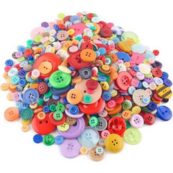 Κουμπιά Πλαστικά Διάφορα Σχέδια και Χρώματα Συσκευασία 500γρ
