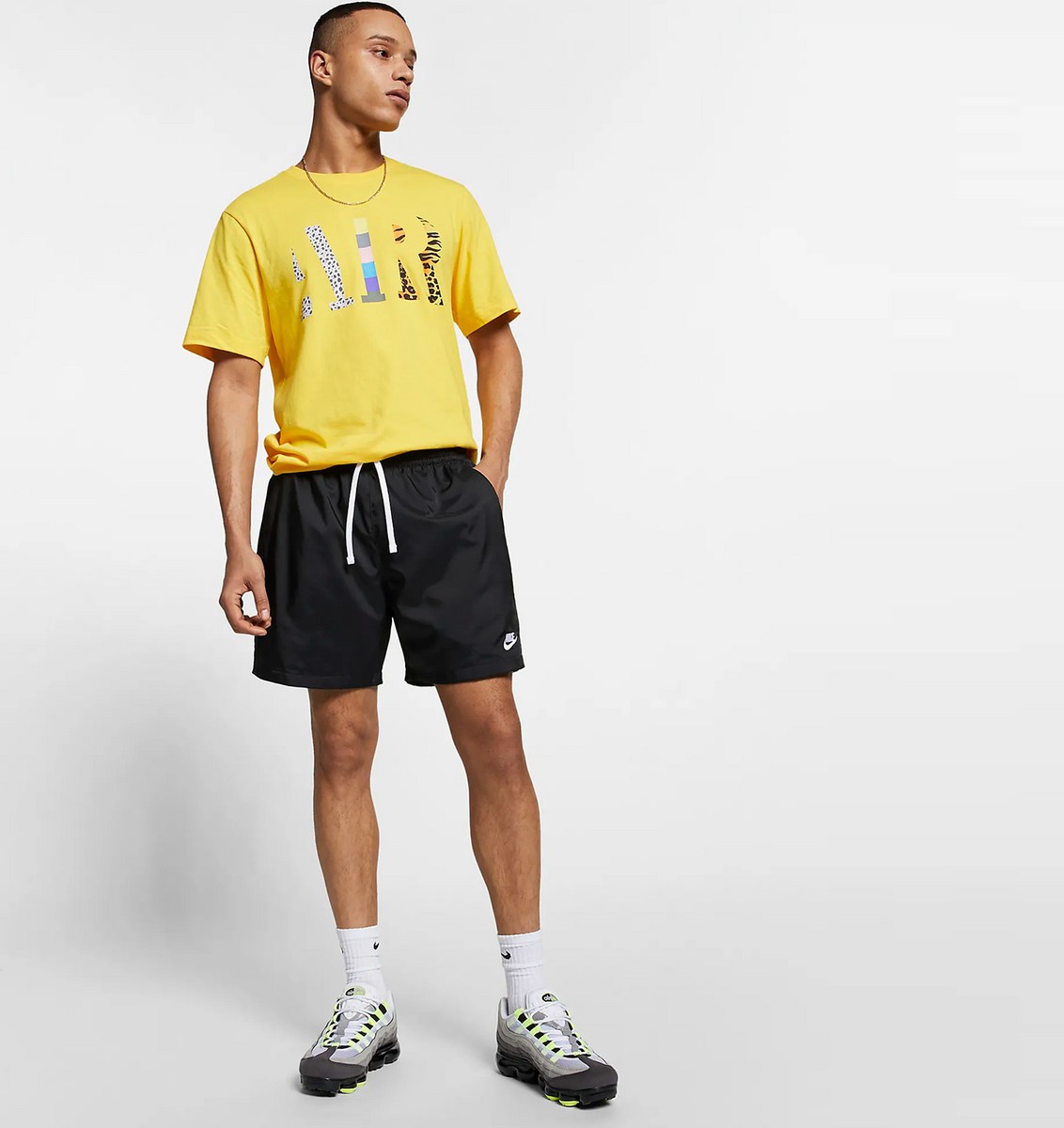 NIKE SHORTS SPORTSWEAR AR2382-010 | SCHWARZ | 29,99 â¬ | Shorts | Sizeer.at