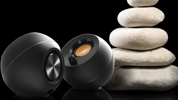 Creative Pebble Ηχεία Υπολογιστή 2.0 4.4W White: Δεν πιάνουν χώρο στο γραφείο σου