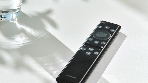 Samsung UE55BU8072U Smart Τηλεόραση 55" 4K UHD Edge LED HDR: Ιδιαίτερο τηλεχειριστήριο