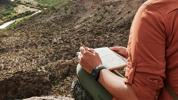 Garmin Instinct 2S Solar Graphite: Παρακολουθεί τη φυσική σου κατάσταση