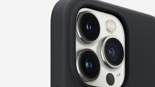 Apple Leather Case with MagSafe Midnight: Κομψό αξεσουάρ