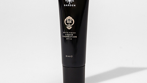 Garden 8 Earth Liquid Foundation SPF15 35ml: Λεπτόρρευστο makeup