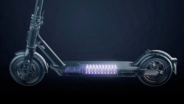 Xiaomi Mi Essential Ηλεκτρικό Πατίνι 20km/h Max Ταχύτητα και 20km Αυτονομία Μαύρο: 