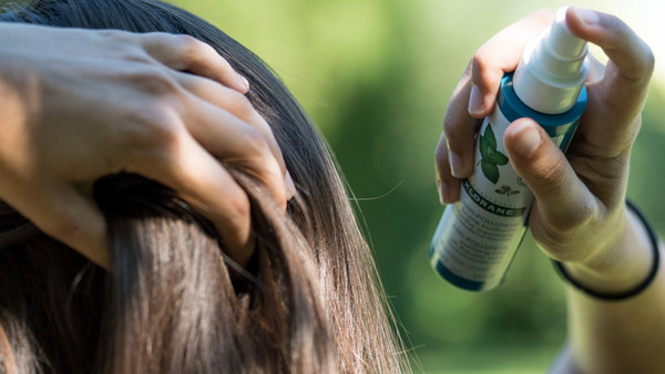 Klorane Aquatic Mint Detox Dry Shampoo 150ml: Οδηγίες εφαρμογής
