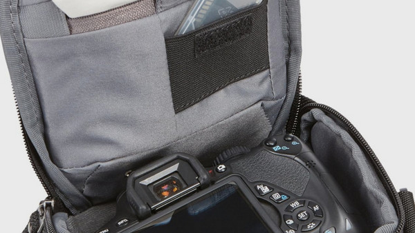 Case Logic Bryker BRCS-102 Small Black: Με εργονομικό σχεδιασμό
