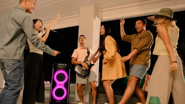 JBL Partybox 710 Ηχείο με Λειτουργία Καραόκε: Ιδανικό για τα πάρτι