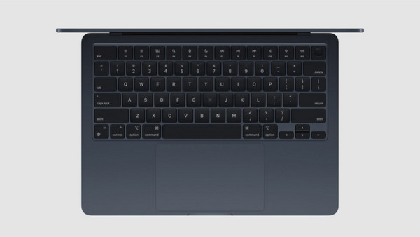 Apple MacBook Air 13" 2024: Μεγάλη χωρητικότητα