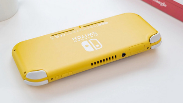 Nintendo Switch Lite Blue: Compact σχεδίαση