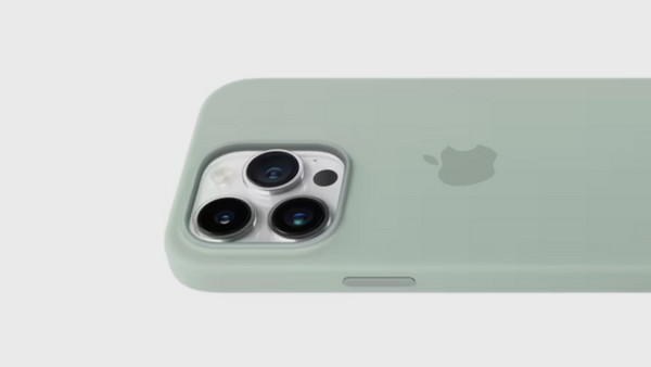 Apple Silicone Case with MagSafe Elderberry: Κομψή και στιλάτη