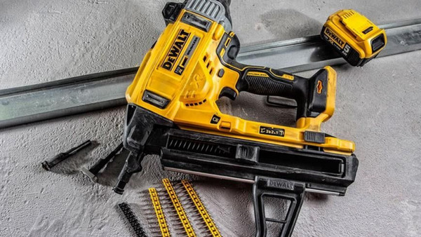 DeWALT DCN890P2: Ισχυρή απόδοση σε σκληρές επιφάνειες