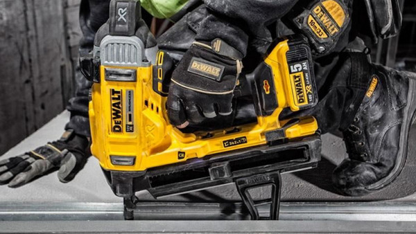 DeWALT DCN890P2: Εργονομικός σχεδιασμός για μειωμένη κόπωση
