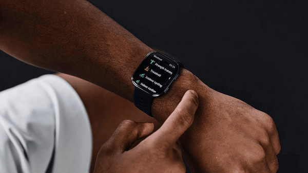 Amazfit Bip 6 Black: Μικρός βοηθός στον καρπό