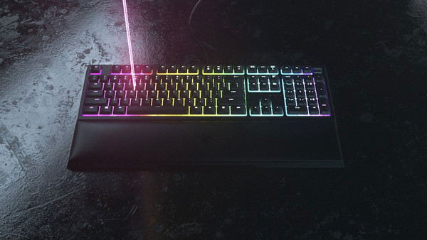 Razer Ornata V2 Chroma Gaming Πληκτρολόγιο με Hybrid Διακόπτες RGB Black: Εξαιρετική ποιότητα κατασκευής