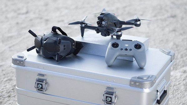DJI FPV Combo FPV Drone με Κάμερα 4K 60fps: Μια νέα εποχή στο drone racing