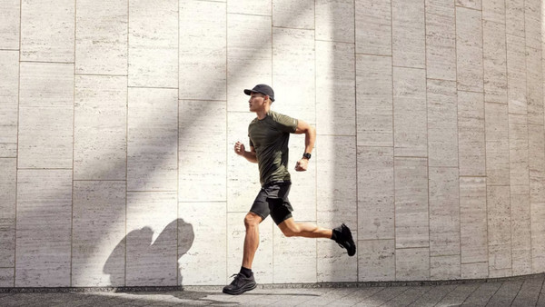 Garmin Venu X1 Moss / Titanium: Αυτονομία που συμβαδίζει με τους ρυθμούς σου