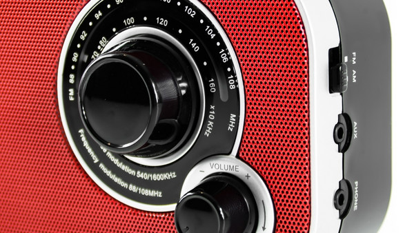 Camry CR-1140 Red: Εύκολη χρήση και κλασικός χειρισμός