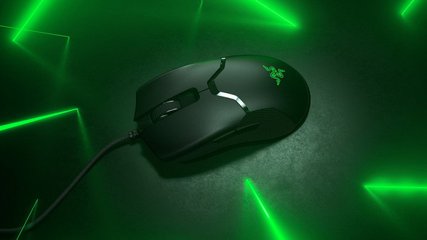 Razer Viper Ενσύρματο Gaming Ποντίκι RGB 16000 DPI Black: Σαν ασύρματο