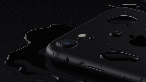 Apple iPhone 7 128GB: Κομψός και πρακτικός σχεδιασμός