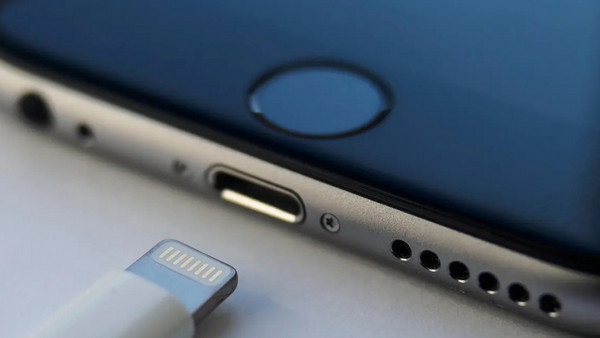 Apple iPhone 6 32GB: Ξεχνάς να το φορτίσεις