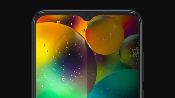 TCL 306 3GB 32GB: Άνετη οθόνη