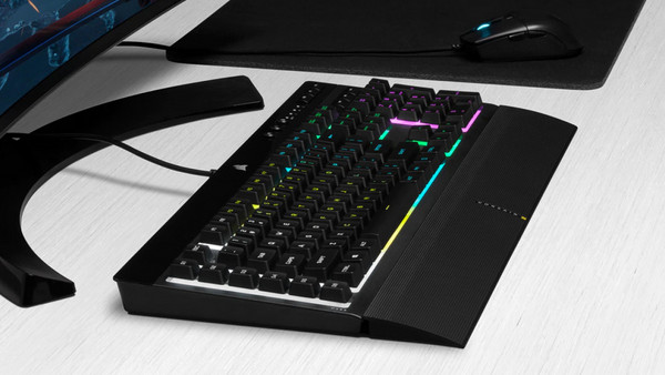 Corsair K55 Pro Gaming Πληκτρολόγιο RGB Black: Εργονομικός σχεδιασμός