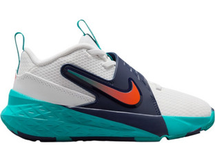 Nike Team Hustle D12 Παιδικά Αθλητικά Παπούτσια για Μπάσκετ Λευκά Βεραμάν HF6280-107