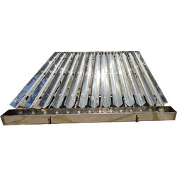 BBQ Specialist Σχάρα Τύπου V INOX με λιποσυλλέκτη