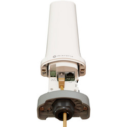 MikroTik CME22-2n-BG77, CME Gateway, build-in NB/CAT-M LTE modem, 2dBi, 1x1 2.4GHz, 650MHz, 64MB, 2xEthernet, 1x Nano SIM, PoE-in, PoE-out, IP66, L4