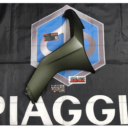 Πλαίσιο Ποδιάς Δεξιό Πράσινο 333/A Για Piaggio Beverly 310-400cc 2021-2025 Μοντέλα Καινούργιο Γνήσιο