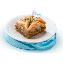 Μπακλαβάς φιστίκι αιγίνης 1000 gr