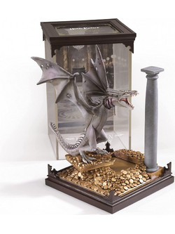 The Noble Collection Harry Potter Ukrainian Ironbelly 19cm