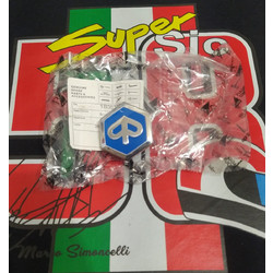 Σήμα Εμπρός Ποδιάς (42x48mm) Για Πολλά Μοντέλα Piaggio 50-100-125-150-200-250-300-310-350-400-500-530cc 2005-2025 Μοντέλα Καινούργιο Γνήσιο