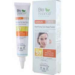 Bio Balance Aknsun Matte Aqua Fusion Αντηλιακή Κρέμα Προσώπου με Χρώμα SPF50+ 40ml