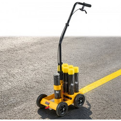 VEVOR Striping Line Marking Machine 6-Can Capacity Yellow with 4 wheels, Parking Striping Machine, Ρυθμιζόμενο πλάτος γραμμής 50-100 mm, Heavy Duty, Γρήγορη και ακριβής σήμανση, με ακροφύσιο προσαρμογ