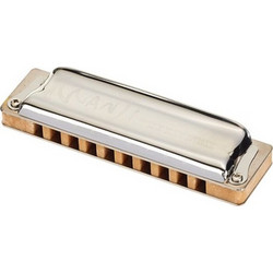 Suzuki M-20 Manji natural minor in E