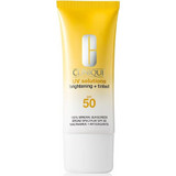Clinique UV Solutions Brightening Medium Αντηλιακή Κρέμα Προσώπου με Χρώμα SPF50+ 40ml