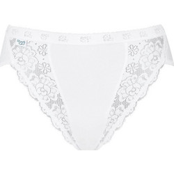 Sloggi Chic Βαμβακερό Γυναικείο Slip με Δαντέλα Λευκό 10005202-0003