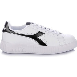 Diadora Game Step Γυναικεία Sneakers Λευκά 101.176737-C0351