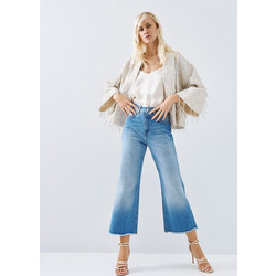 Παντελόνι denim capri με ξέφτια