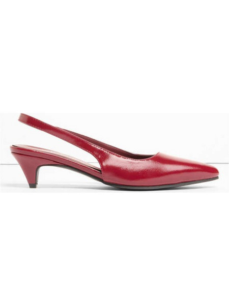 Γόβες slingback με χαμηλό τακούνι