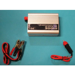Inverter αυτοκινήτου 300 Watt μετατρέπει τα 12V σε 220V