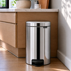 Brabantia 1135/81 Κάδος Απορριμάτων Κουζίνας Μεταλλικός με Πεντάλ Inox 12lt