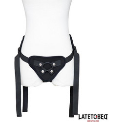 LateToBed Lace Edge with Silicone Ring Harness Strap On Μαύρο