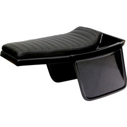 C-Racer Σέλα universal με πλαϊνές βάσεις αριθμών για όλες τις μοτοσυκλέτες σε μαύρο χρώμα | C-Racer Flat Racer SCR4.1 seat with side number plates