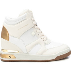 Xti Γυναικεία Sneakers Flatforms Μποτάκια Εκρού 142951