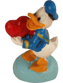 Μινιατούρα Φιγούρα Donald Duck Με Καρδιά 7cm