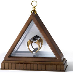 The Noble Collection Harry Potter Lord Voldemorts Horcrux Ring NNB08177