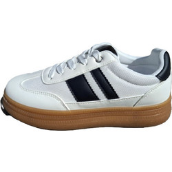 Sneaker κολεγιακό λευκό με μαύρες ρίγες και μαύρη λεπτομέρεια στο πίσω μέρος (ΚΩΔ. LOF11 )