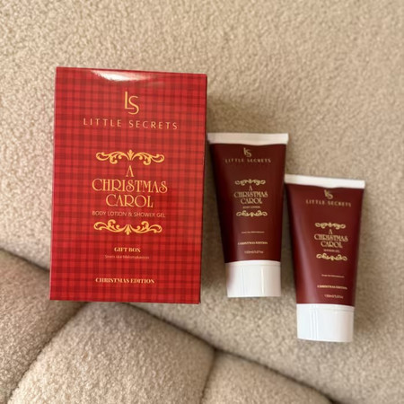 A Christmas Carol Gift Set